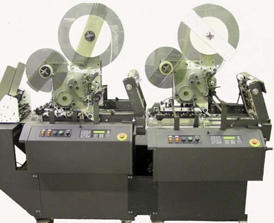 labeler,tabber,mail tabber,stamp affixer,post-it note affixer,repositionable notes,automatic labeling machine,pressure sensitive